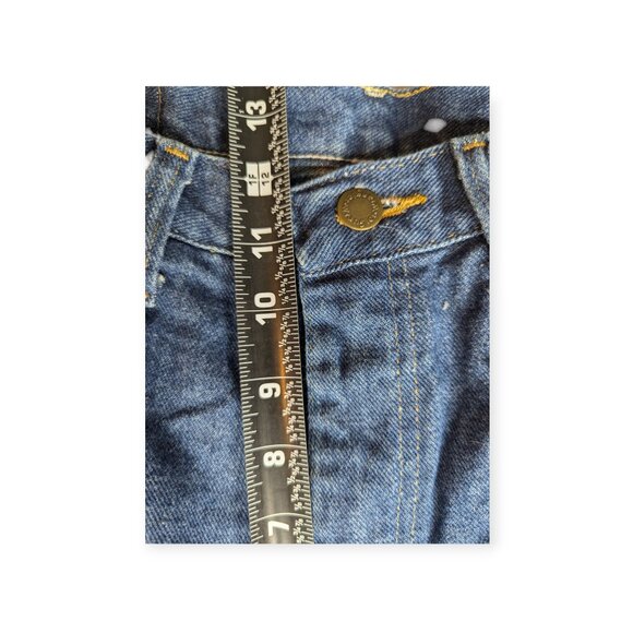 NWT Wrangler Relaxed Fit Men's Shorts Size 32 Sits at Natural Waist Hits Knees - Picture 15 of 16